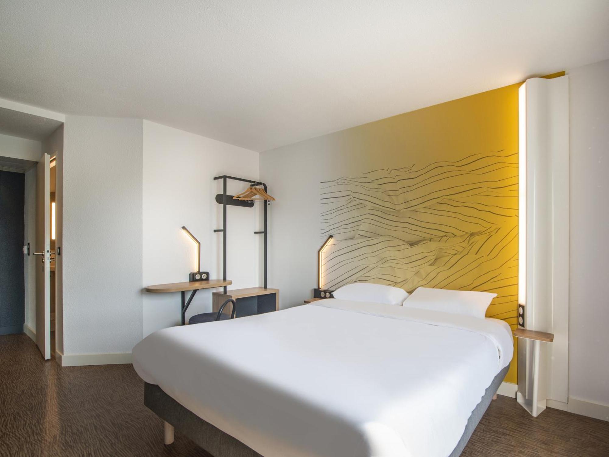 B&B Hotel Cholet Nord Eksteriør billede