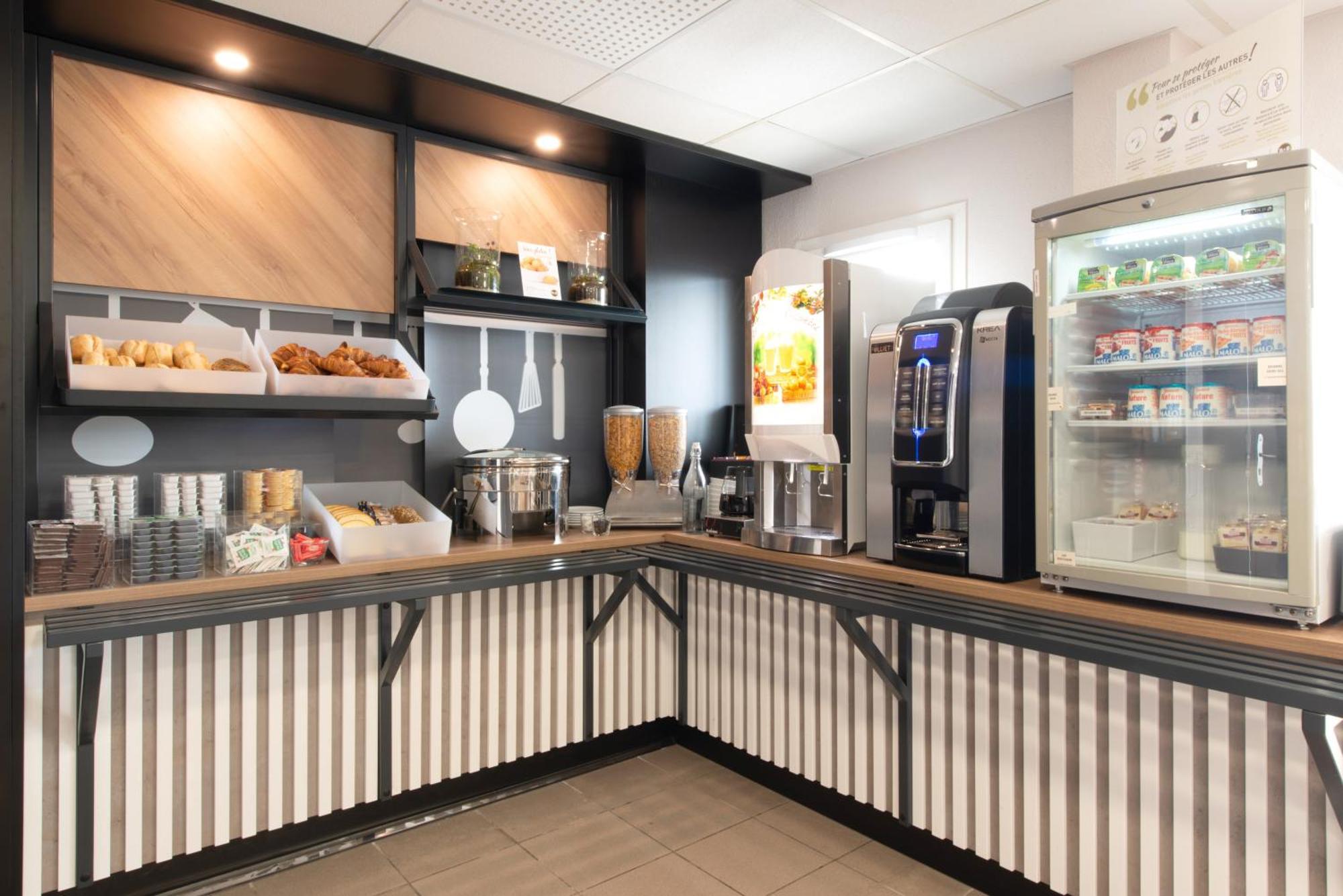 B&B Hotel Cholet Nord Eksteriør billede