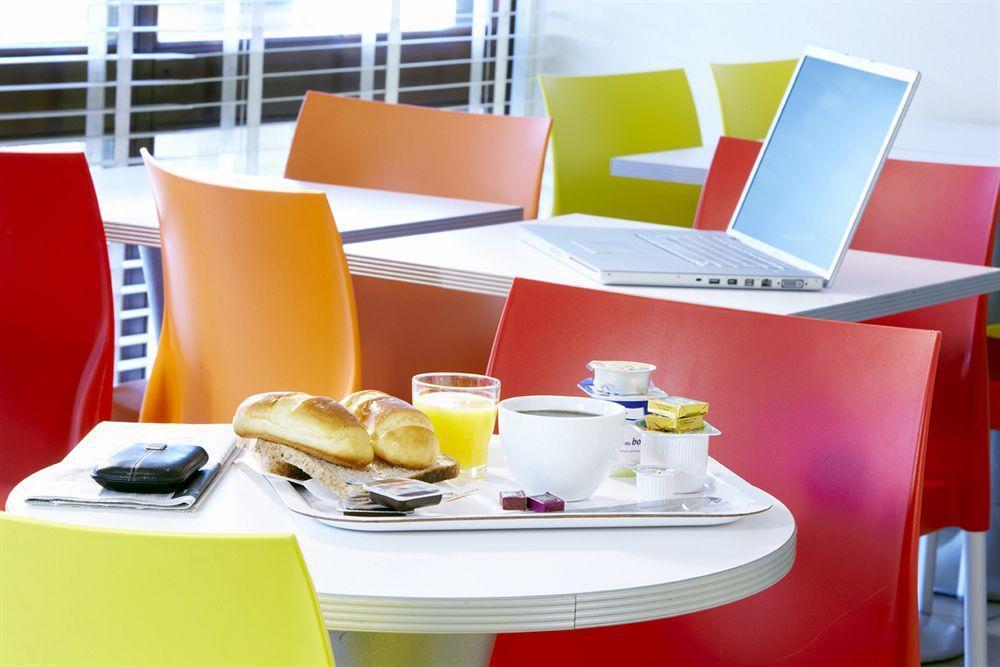 B&B Hotel Cholet Nord Eksteriør billede