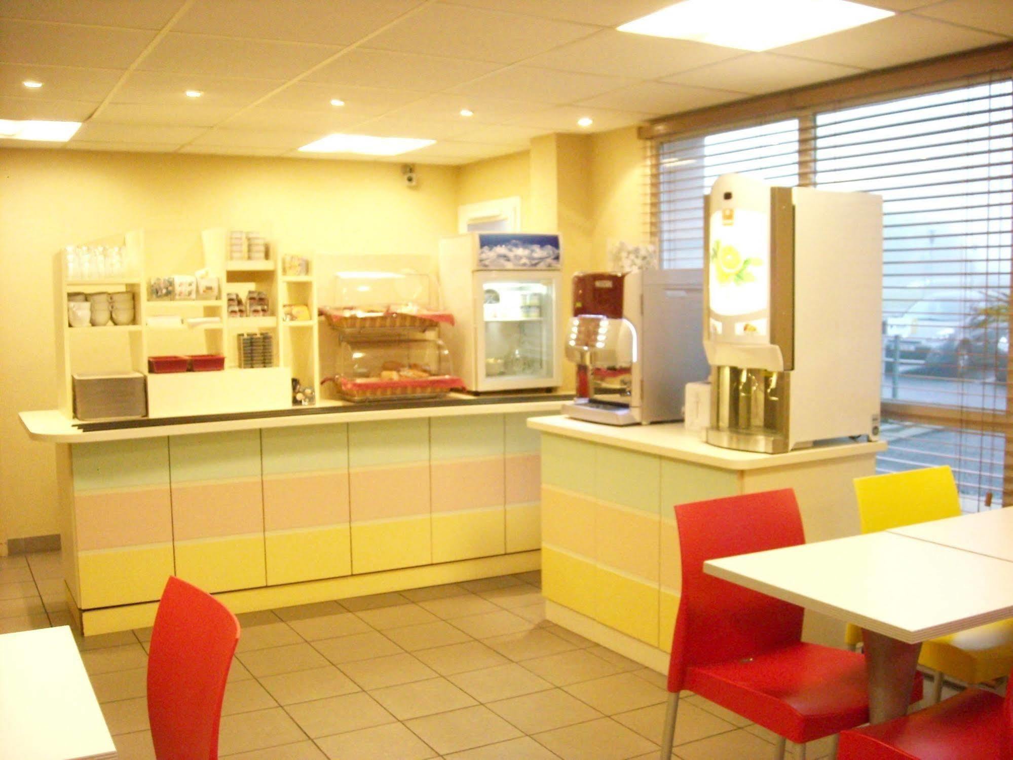 B&B Hotel Cholet Nord Eksteriør billede